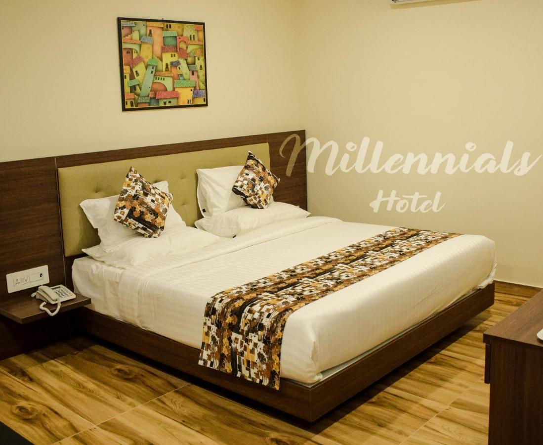 Millennials Hotel Bangalore Exteriör bild