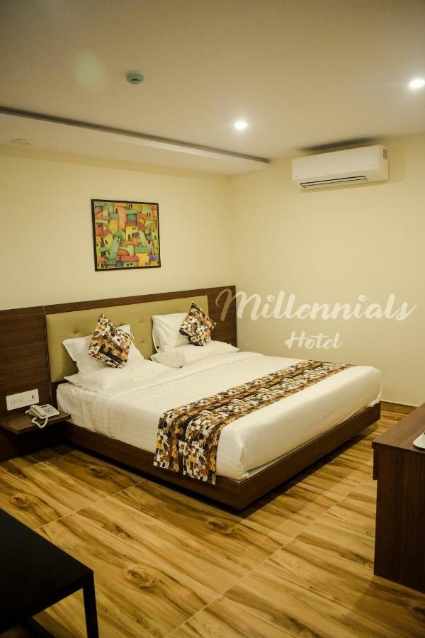 Millennials Hotel Bangalore Exteriör bild